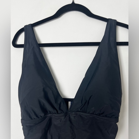 NEW J.Crew Factory Black Classic Chic V-Neck Ruched One-Piece Swimsuit Size L - Picture 6 of 16